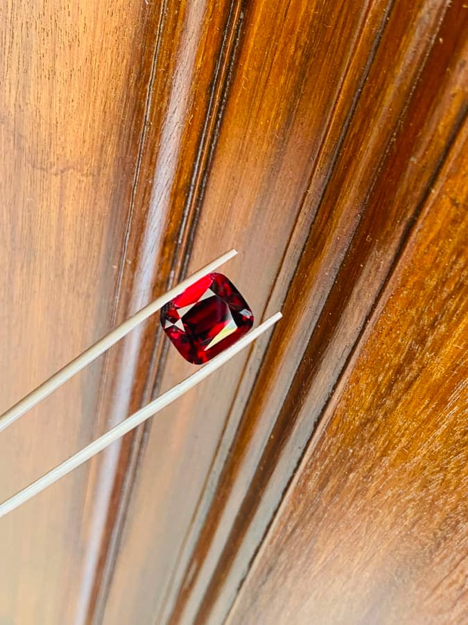 Perfect cut stone - Red.Garnet